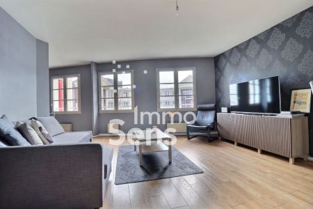 Vente appartement T4  Lille VIEUX LILLE Réf.LMVAP240010008