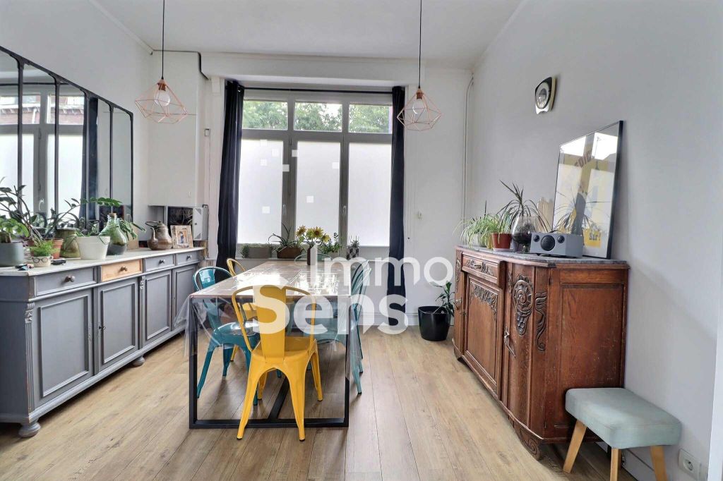 Vente maison T4  Croix  Réf.TRVMA1010010026