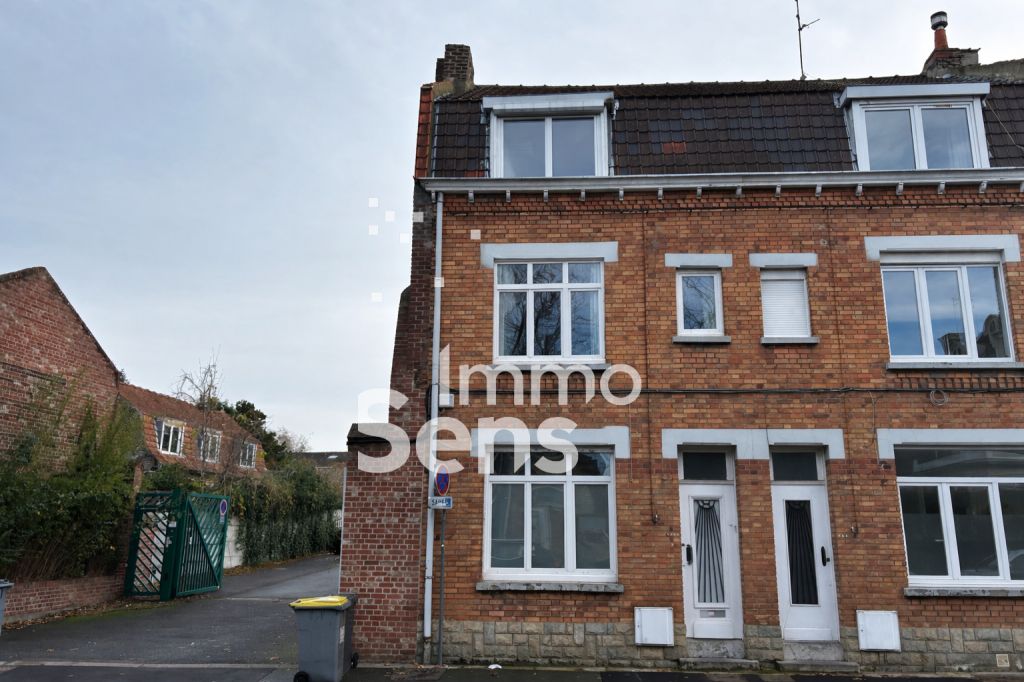 Vente maison T4  Croix  Réf.TRVMA1010010026