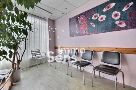 Location commerce T0  Loos  Réf.CKLCO930010063