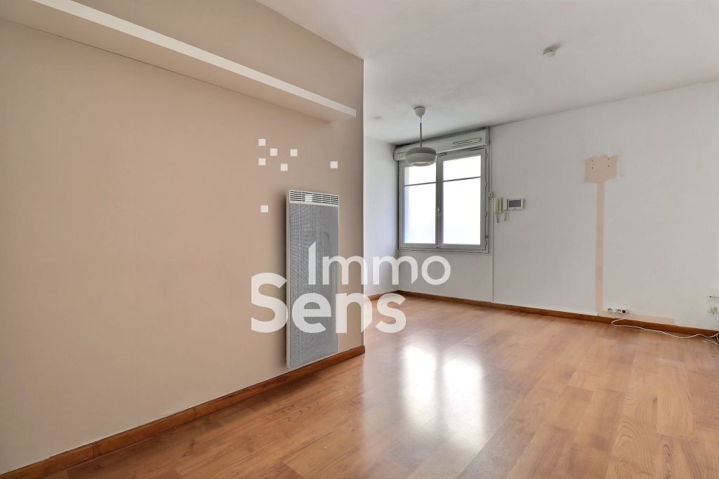 Vente local professionnel T1  Lille VIEUX LILLE Réf.LMVCO240010242