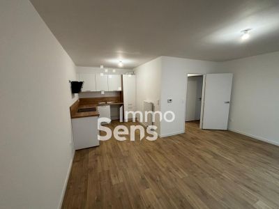 Vente appartement T2  Tourcoing  Réf.LRVAP1220010278
