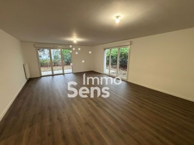 Vente appartement T4  Tourcoing  Réf.LRVAP1220010279