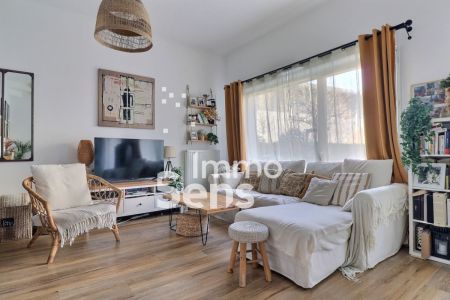 Vente maison T5  Lille  Réf.BAVMA160010418