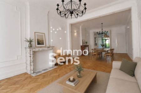 Vente maison T7  Roubaix Barbieux Réf.TRVMA1010010431
