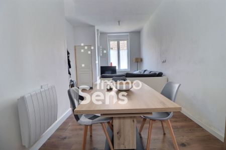 Vente maison T5  Roubaix  Réf.VBVMA210010452