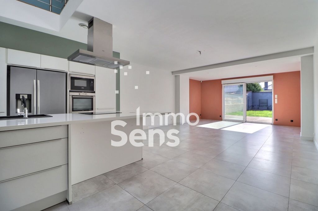 Vente maison T6  Lys-lez-Lannoy  Réf.STVMA950010468