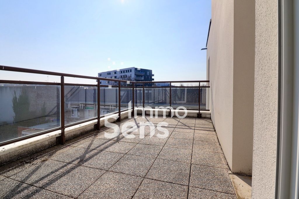 Vente appartement T4  Lille  Réf.KAVAP130010498