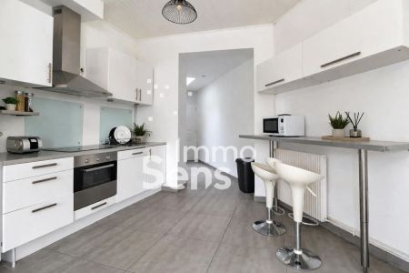 Vente maison T5  Roubaix  Réf.TRVMA1010010529