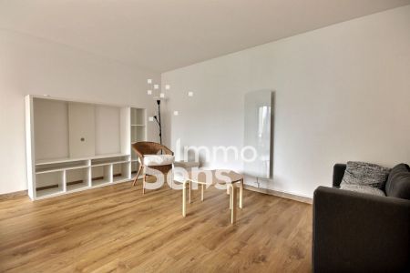 Location appartement T2  Lille  Réf.GGLAP1040010571