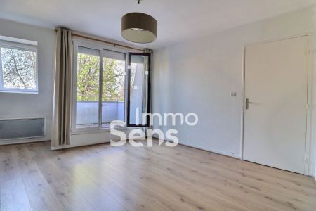 Vente appartement T2  Lille GAMBETTA / WAZEMMES Réf.CSVAP1210010583