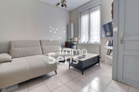 Vente maison T4  Croix  Réf.VBV210010619