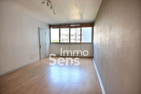 Vente appartement T4  Lille Centre Réf.CSVAP1210010676