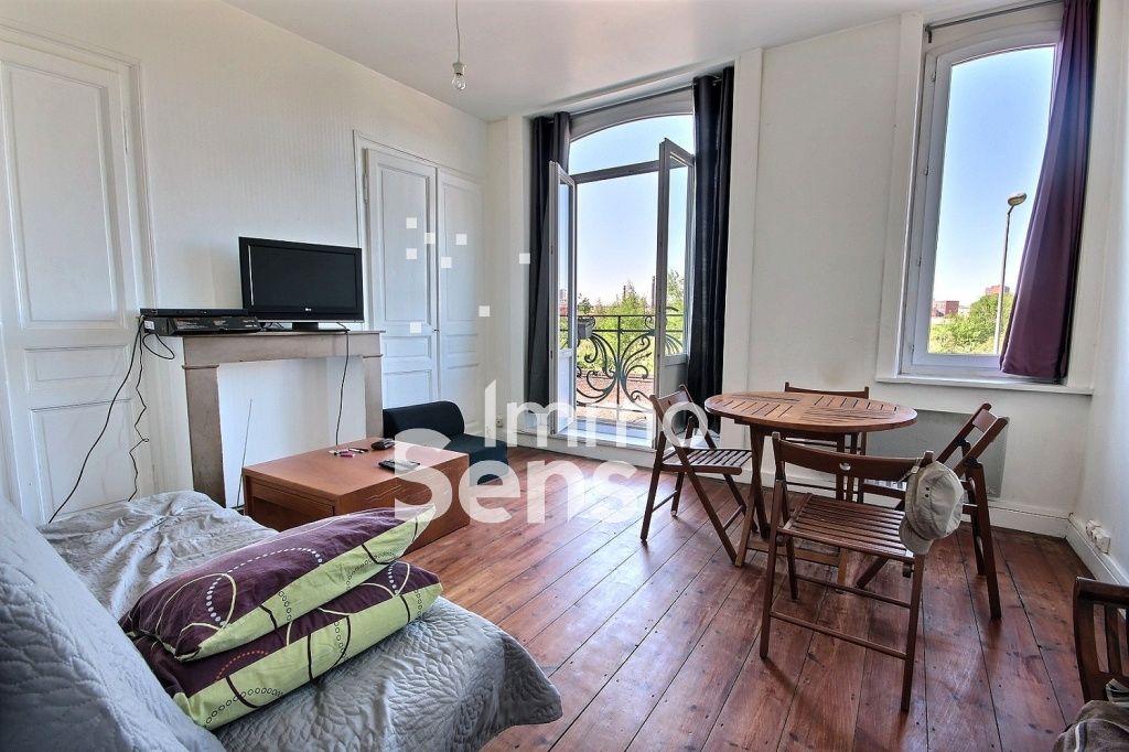 Location appartement T1  Lille  Réf.13844MM