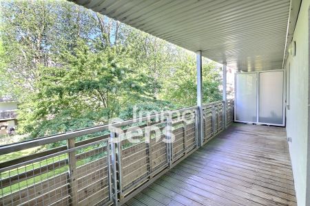 Vente appartement T2  Saint-André-lez-Lille  Réf.DJVAP490010702