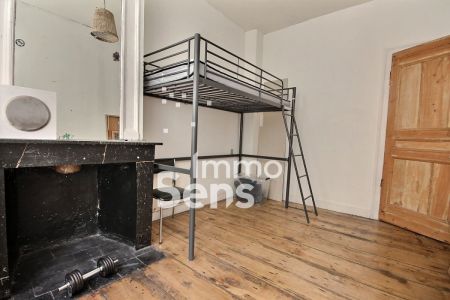 Location appartement T3  Lille  Réf.GGLAP1040010752