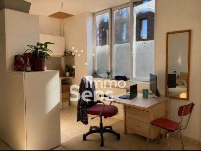 Vente appartement T1  Lille  Réf.VBVST210010776