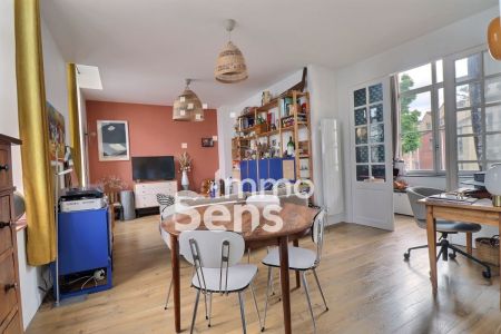 Vente appartement T3  Lille VIEUX LILLE Réf.LMVAP240010793