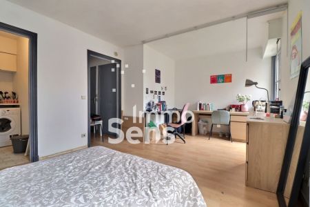 Vente appartement T1  Lille VIEUX LILLE Réf.LMVST240010886