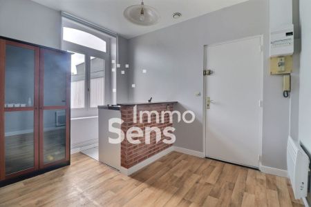 Vente appartement T2  Lille Centre Réf.KAVAP130010916