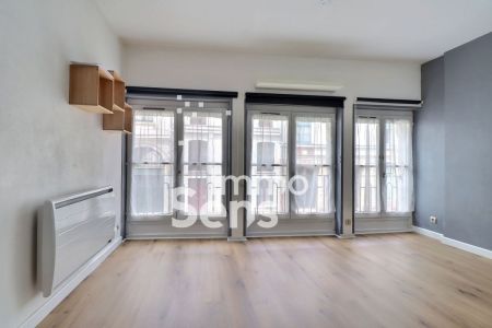 Vente appartement T1  Lille  Réf.BAVAP160010959
