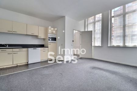 Vente appartement T2  Lille VIEUX LILLE Réf.LMVAP240011016