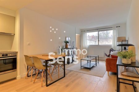 Vente appartement T2  Lille République / Saint Michel Réf.KAVAP130011077