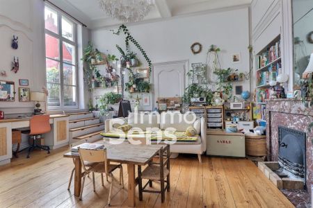 Vente appartement T4  Lille VIEUX LILLE Réf.LMVAP240011102