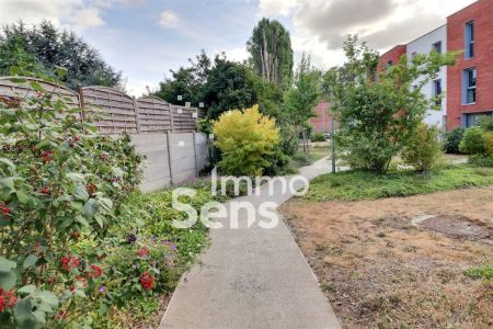 Vente appartement T1  Lille  Réf.DGVAP1020011113