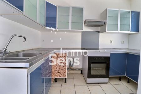 Vente maison T4  Croix  Réf.TRV1010011115