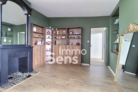 Vente appartement T4  Roubaix  Réf.TRVAP1010011156
