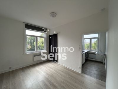 Location appartement T1  La Madeleine  Réf.LLLST830011204