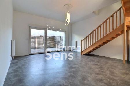 Vente appartement T3  Lille  Réf.CSVAP1210011337