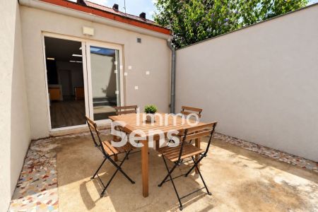Vente maison T5  Roubaix  Réf.TRVMA1010011348