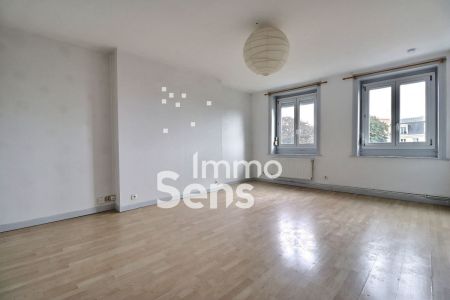 Vente appartement T2  Lille VIEUX LILLE Réf.LMVAP240011443