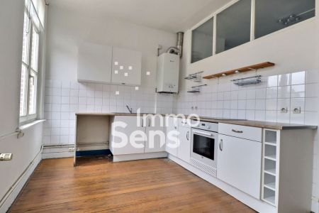 Vente appartement T3  Lille VIEUX LILLE Réf.LMVAP240011447