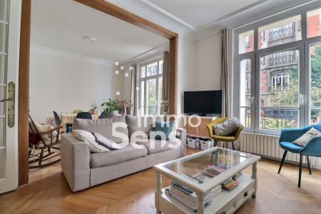 Vente appartement T5  La Madeleine  Réf.LMVAP240011527