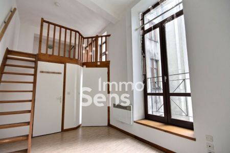 Location appartement T2  Lille Centre Réf.13158MM