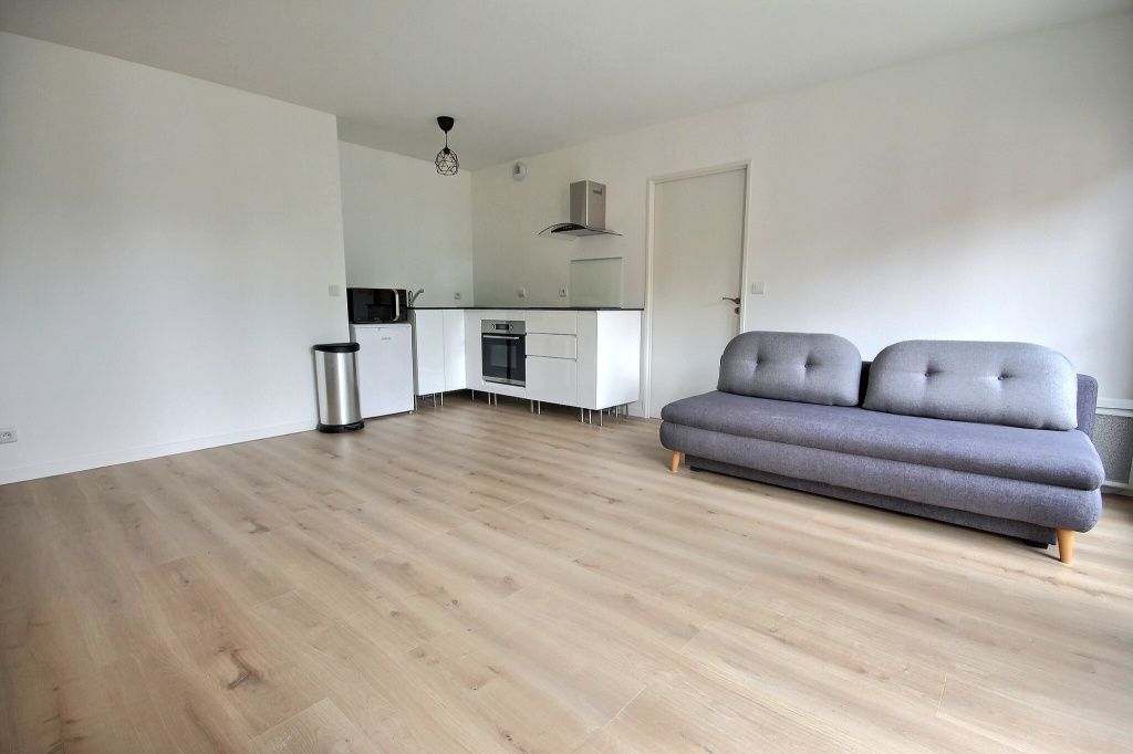 Location appartement T2  Lille VIEUX LILLE Réf.15908MM