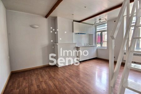 Location appartement T2  Lille SAINT MAUR / BUISSON Réf.13227CC