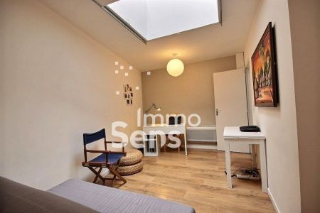 Location appartement T1  Lille Centre Réf.15031MM