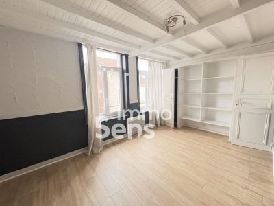 Location appartement T1  Lille RÃ©publique / Saint Michel Réf.14738MM