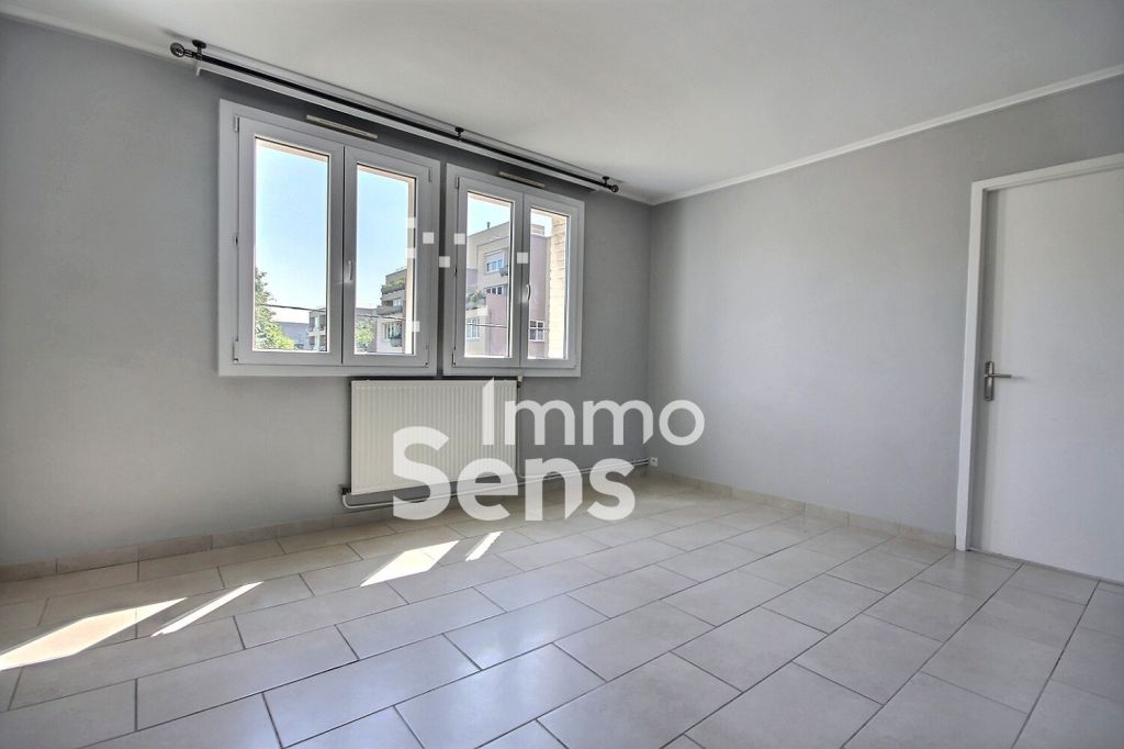 Location appartement T3  Lille GAMBETTA / WAZEMMES Réf.15156MM
