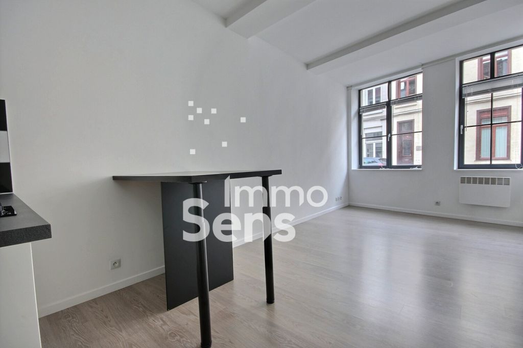 Location appartement T1  Lille VIEUX LILLE Réf.14151MM