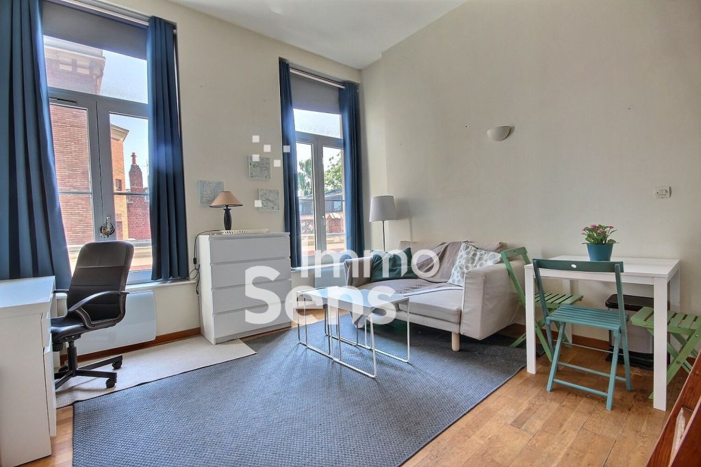 Location appartement T1  Lille République / Saint Michel Réf.ILAP10006820