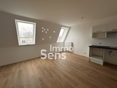 Location appartement T2  Lille République / Saint Michel Réf.ILAP10007093