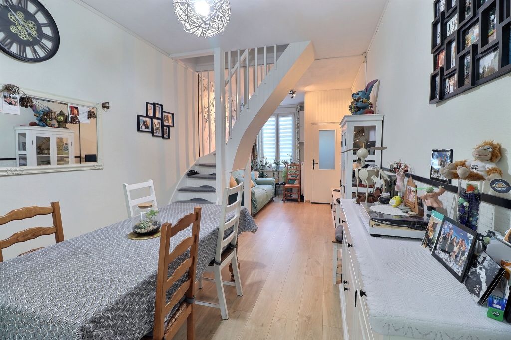 Vente maison T4  La Madeleine  Réf.TDVMA750008058