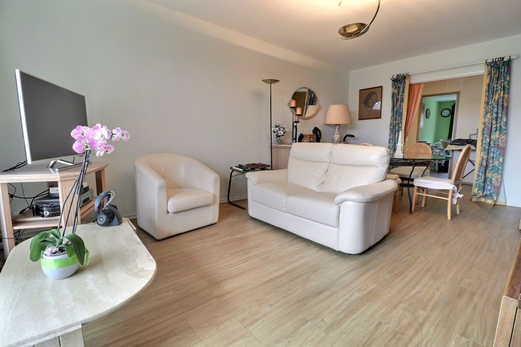 Vente appartement T3  Lille  Réf.LO19100