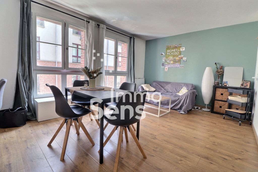 Vente appartement T2  Lille VIEUX LILLE Réf.KAVAP130008379