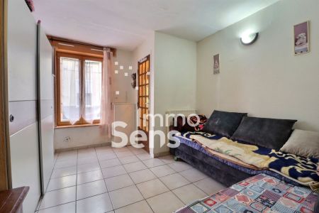 Vente maison T5  Tourcoing  Réf.TRV1010008380